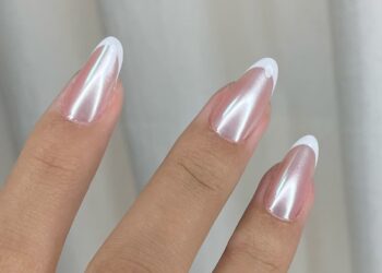 Como aplicar o efeito cromado nas unhas e arrasar com glamour