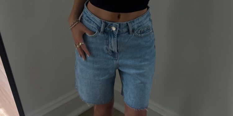 Como os jorts dominaram a moda: saiba tudo sobre a tendência