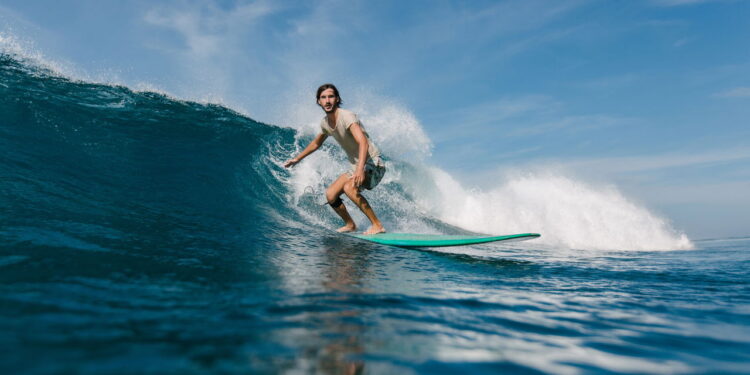 Onde encontrar as ondas mais desafiadoras para surfe no Brasil?