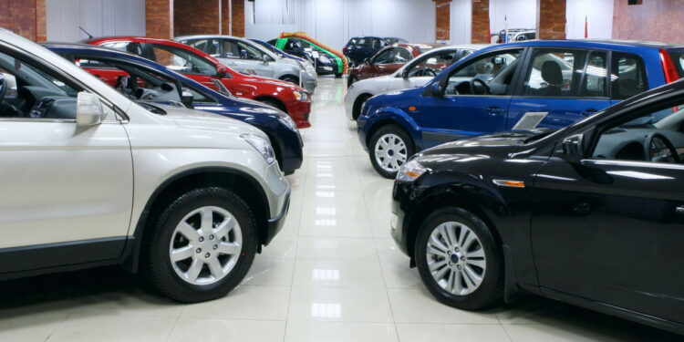 Conheça os carros mais eficientes em consumo de combustível no Brasil em 2025