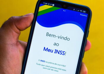 INSS anuncia antecipação do 13º salário para beneficiários a partir de 1º de abril