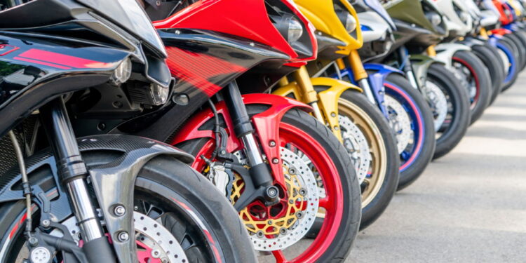 Uma nova fabricante chinesa chega ao Brasil com uma linha de motocicletas inovadoras