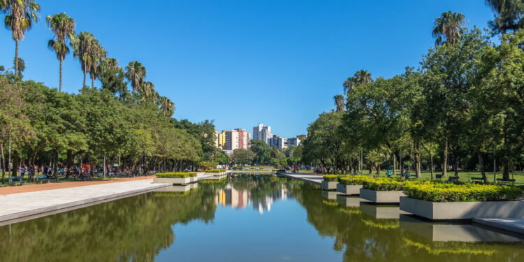 Três cidades brasileiras surpreendem com a melhor qualidade de vida em 2025