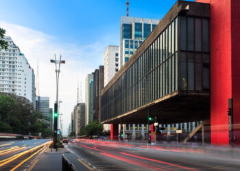 Capital brasileira ganha novos visitantes por suas atrações turísticas e qualidade de vida