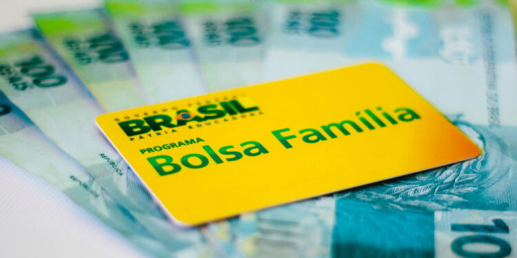 Governo resolve cortar mais de R$ 9 bi do Bolsa Família afetando milhões de famílias