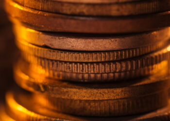 Onde colocar moedas para atrair riqueza segundo o Feng Shui