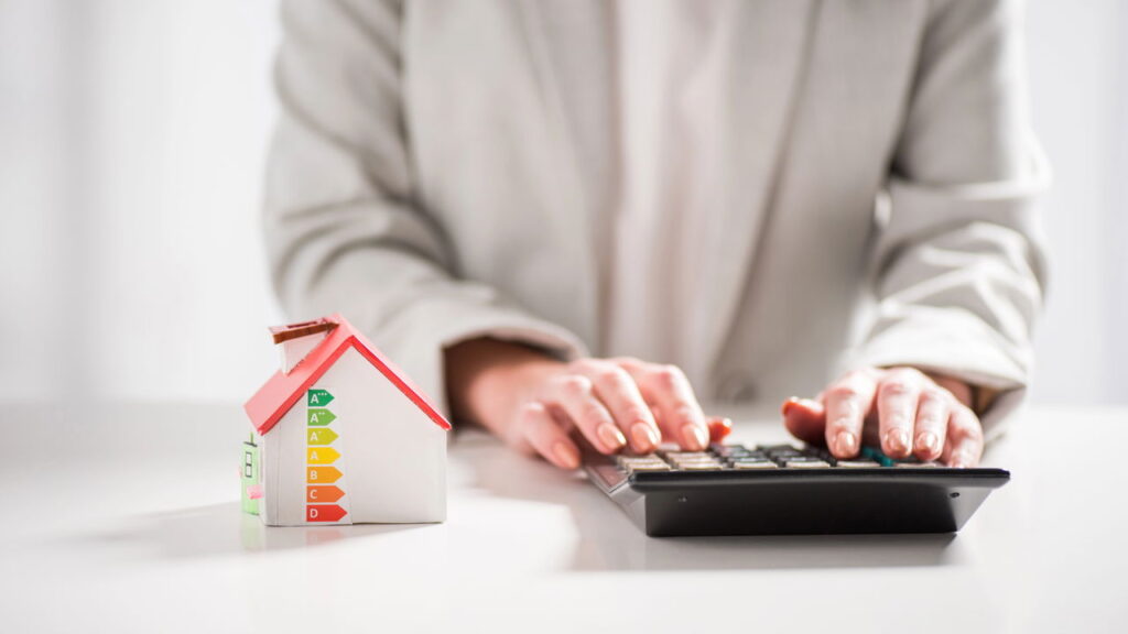Saiba qual a importância de você economizar energia e confira as melhores dicas 2 economizar energia 1745608750510