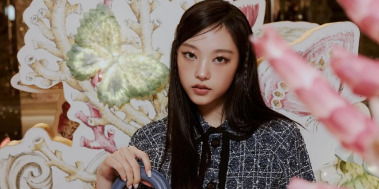 Pele de boneca e Brilho Natural Baby Peach é a nova tendência das idols