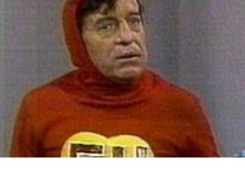 SBT anuncia a volta de Chapolin Colorado e movimenta fãs