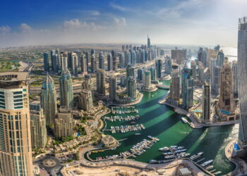 Essa cidade fascina o mundo com sua arquitetura futurista e uma das economias mais altas do planeta