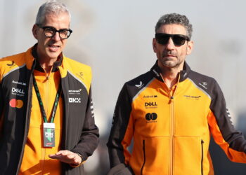 McLaren surpreende fãs com tributo inédito na Fórmula 1