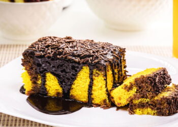 Saiba fazer o melhor bolo de cenoura sem glúten e sem lactose para qualquer momento do seu dia