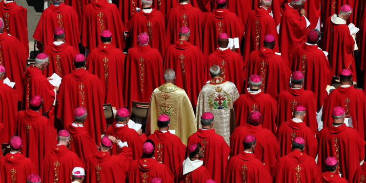 Eleição secreta do papa revela detalhes surpreendentes