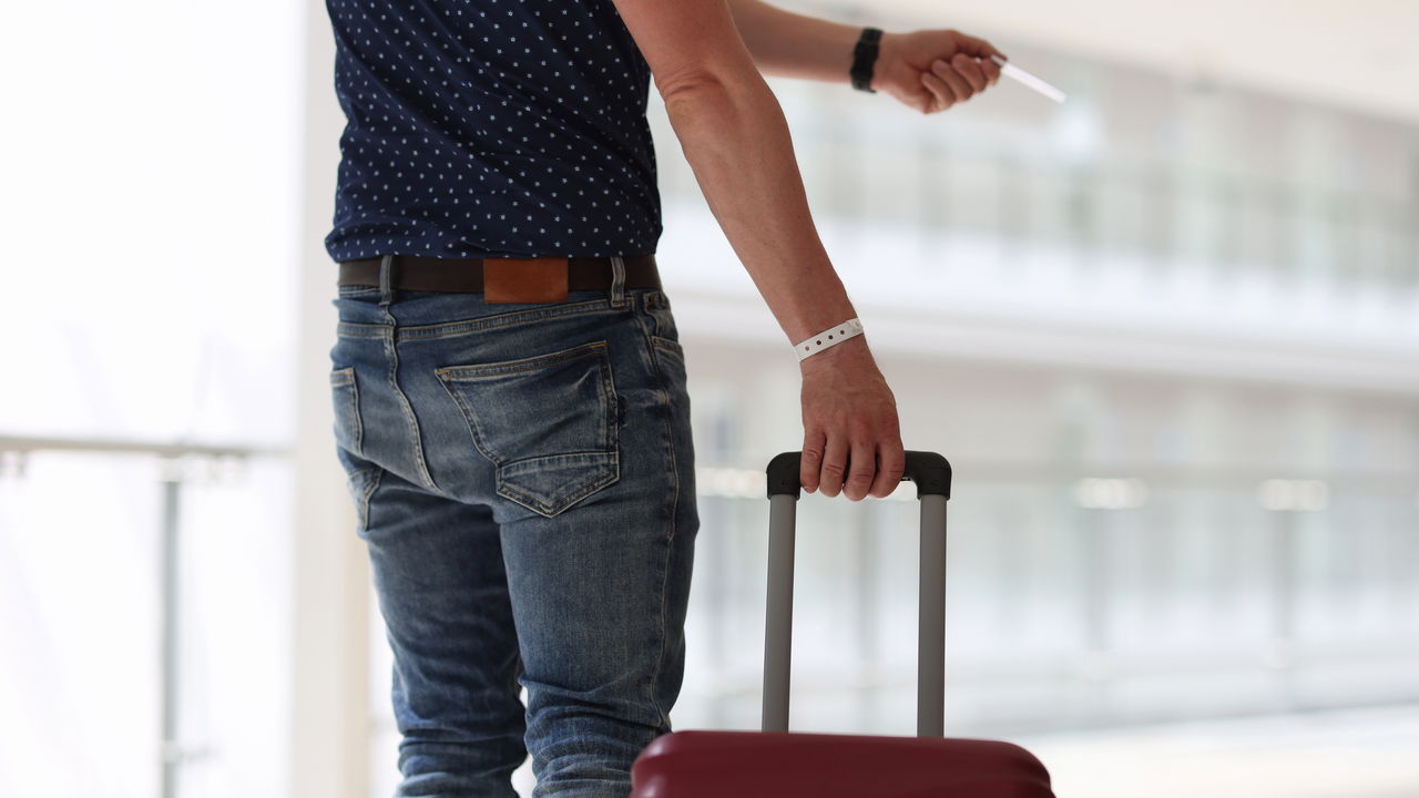 Adeus, bagagem tradicional! Esta mala virou febre nos aeroportos!