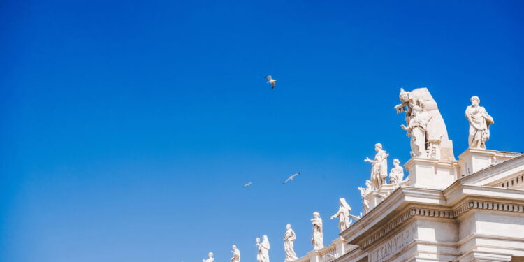 O menor país do mundo guarda segredos que poucos conhecem