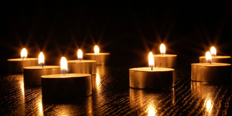 Ex-presidente morre de causas naturais em Guaiaquil