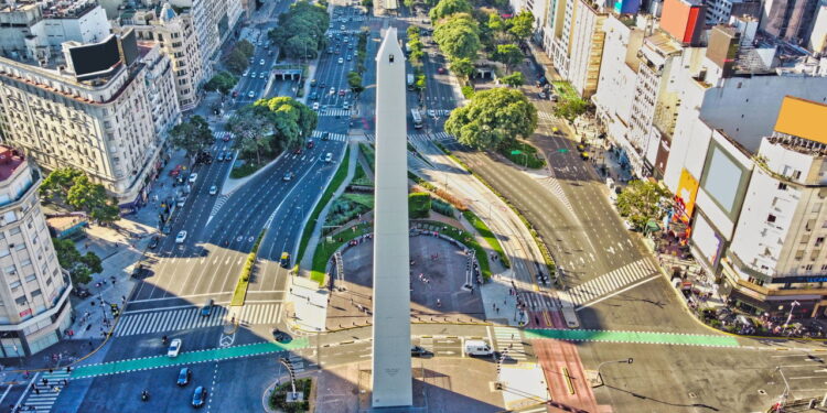 Conheça uma das cidades mais famosas da América do Sul por sua vida urbana intensa