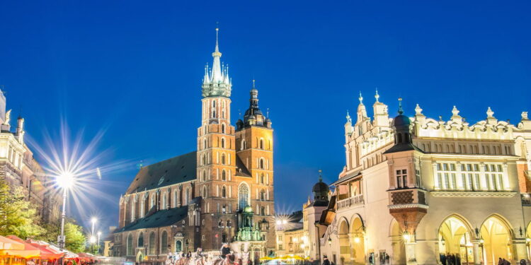 Cidade é conhecida e visitada por ser uma das mais antigas e lindas do seu país