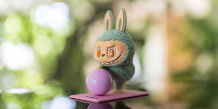 Novo golpe utiliza os bonecos Labubu para tirar dinheiro de milhares de vitimas