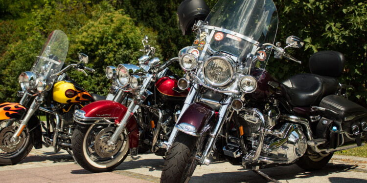 Conheça quais são as motos mais econômicas e com maior sustentabilidade de 2025