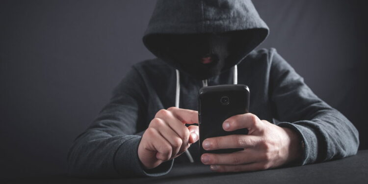 Golpistas usam nova técnica para realizar Pix sem que a vítima perceba