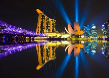 Cidade que revolucionou a modernidade e inovação na Ásia recebe 18 turistas anualmente