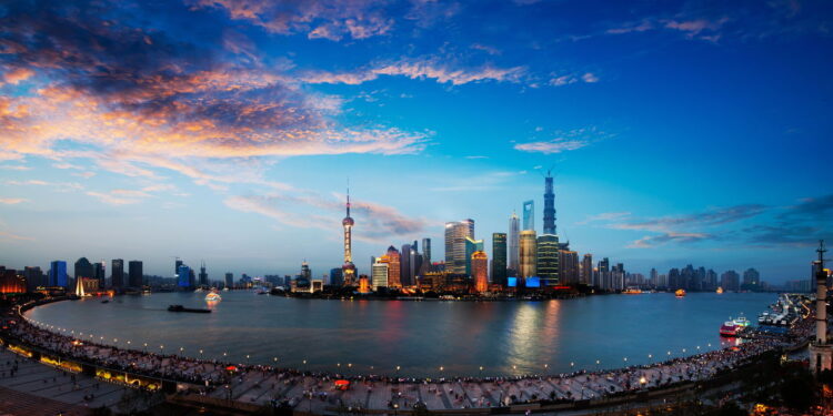 Reconhecida entre as maiores do mundo a cidade se destaca por sua força econômica e cultural