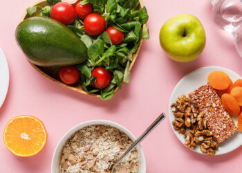 Alimentos baratos que deixam a pele mais bonita e o cabelo mais forte