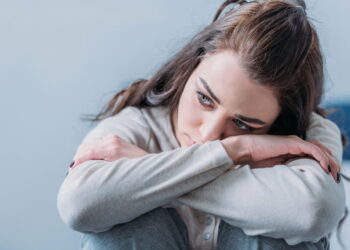 Técnicas para acalmar a mente em momentos de crise segundo a psicologia