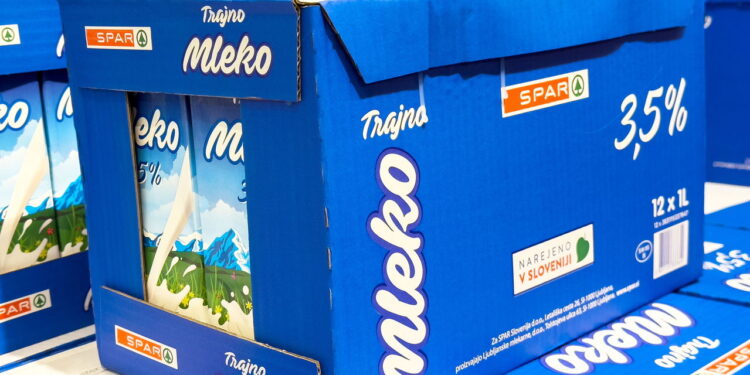 Técnica com caixas de leite virou tendência entre artesãos brasileiros