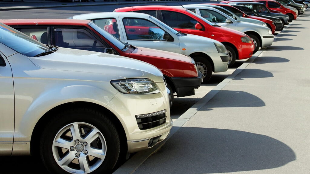 Confira os carros mais econômicos que viraram tendencia em 2025 3 carros 1750873801159