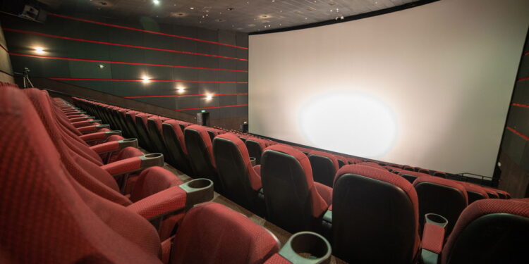 Segunda maior rede mundial de cinemas enfrenta pedido de falência