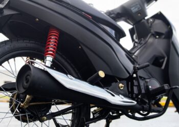 Moto que não precisa de CNH e custa R$8 mil vira queridinha dos brasileiros