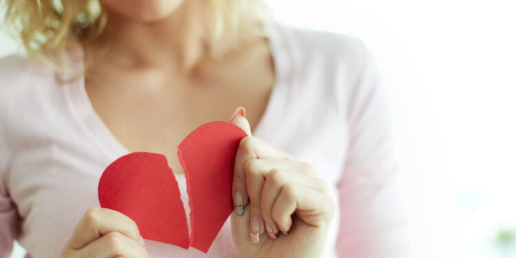 As melhores estratégias para superar o término segundo a psicologia