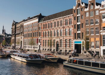 A capital holandesa está mudando e conquistando o mundo todo