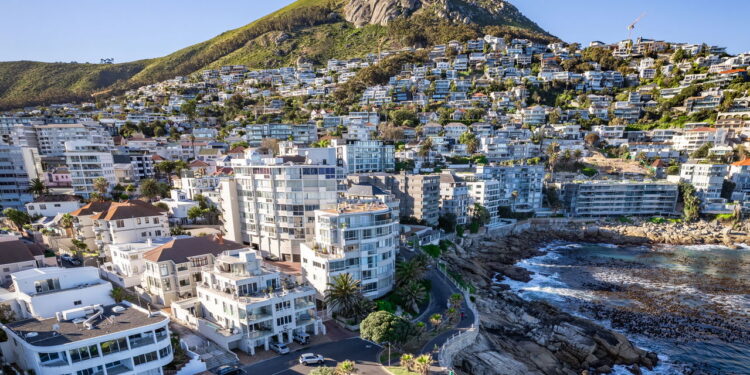 A cidade mais bonita da África tem muito mais do que paisagens incríveis