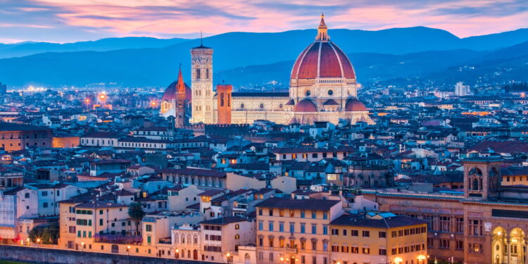 Cidade situada no coração da Itália é reconhecida como berço do Renascimento