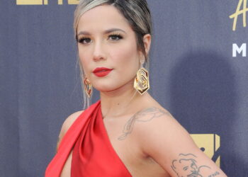 De tímida violonista a uma das maiores estrelas do pop mundial!