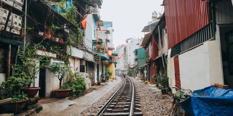 Essa cidade encanta com suas tradições vietnamitas e toques coloniais franceses!