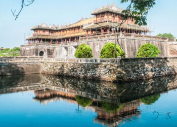 Cidade famosa por suas lindas paisagens naturais e antiga capital imperial!