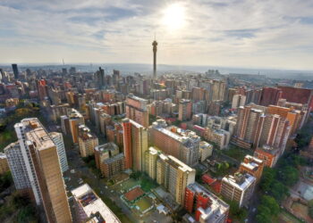 Cidade encanta turistas com suas paisagens urbanas deslumbrantes!