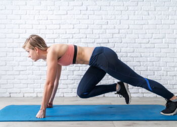 Os 7 melhores exercícios de HIIT para fazer em casa sem aparelhos