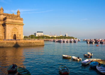 A cidade mais intensa da Ásia abriga milhões e continua crescendo sem parar