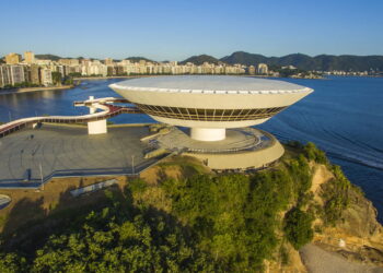 Cidade brasileira encanta com charme luxuoso e atmosfera aconchegante