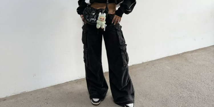 7 calças femininas tendência que vão dominar o seu estilo neste ano