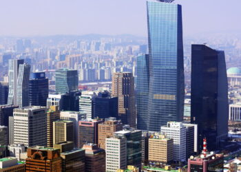 Cidade tem grande influência econômica política e cultural de seu continente