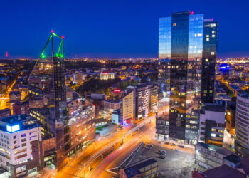 Destino surpreende os turistas ao combinar charme histórico com inovação