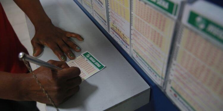 Morador de cidade pequena fatura R$ 41 milhões na Mega-Sena