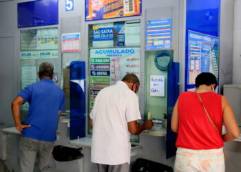 Bilhete de R$ 5 transforma morador do interior em milionário