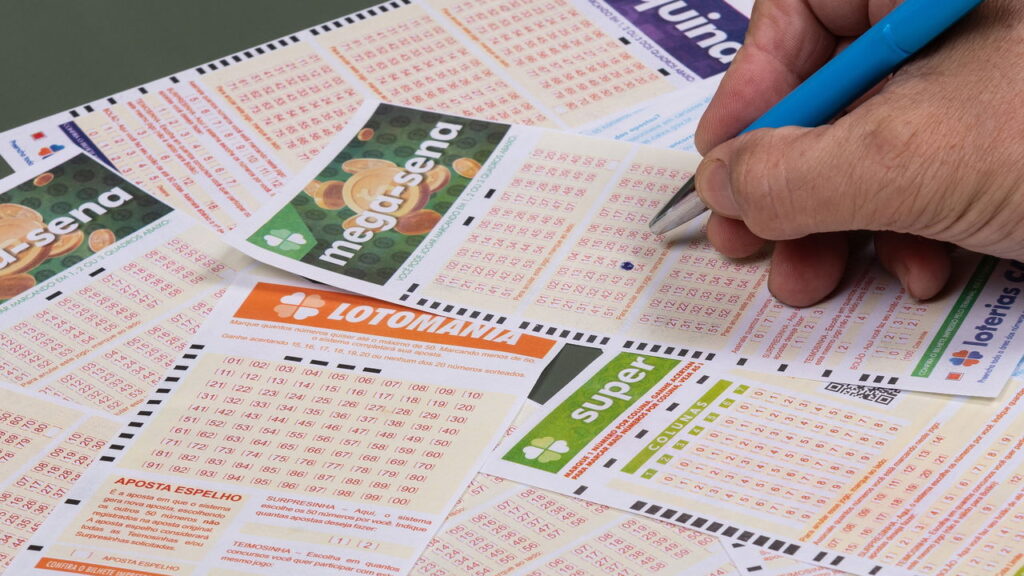 Bilhete de R$ 5 transforma morador do interior em milionário